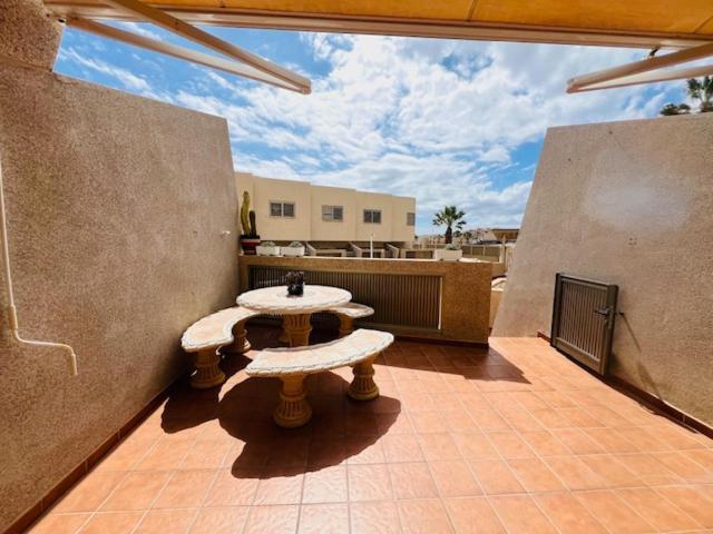 Apartamentos Vista Marina - El Medano Extérieur photo